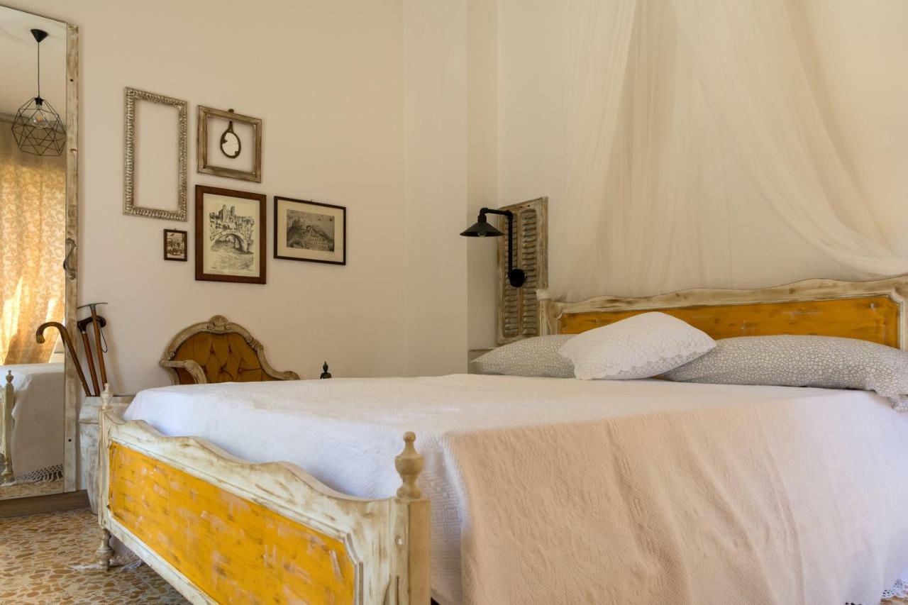 La Casa Di Elda Apartment Dolceacqua Bagian luar foto